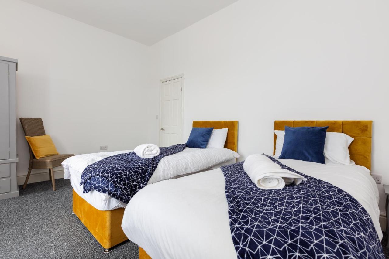 Clayton House - Spacious Home Near Etihad Stadium - Manchester — Photos 3